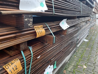 Ca. 28x Douglas wisselsponning, 18x190mm, lengte 400cm